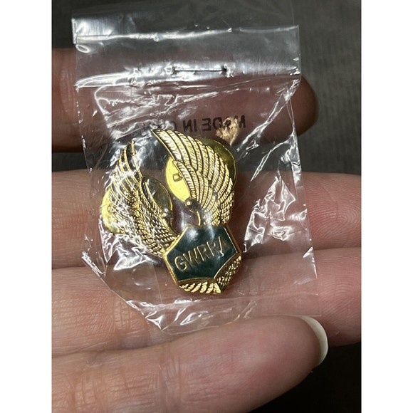 GWRRA Jacket Lapel Pin Honda Gold Wing Road Riders Association Motorcycle Pin - Picture 5 of 6